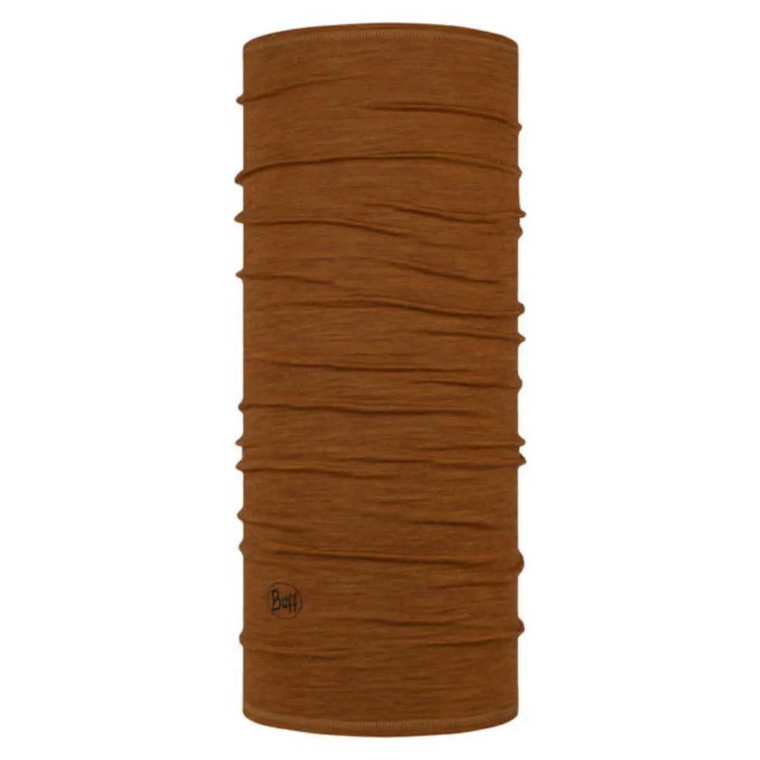 BUFF Merino Lightweight Multistripes Bronze na pohodniku