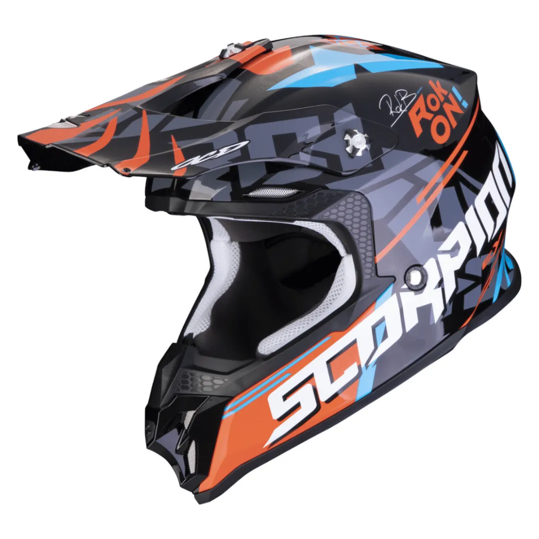 Scorpion VX-16 Evo Air Rok Motocross Čelada - pogled od spredaj