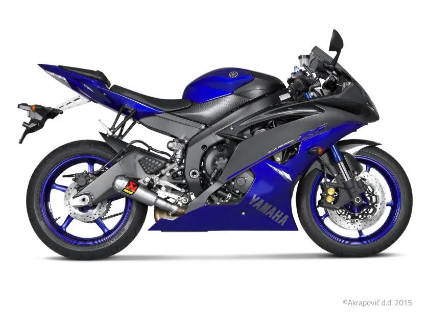 Akrapovič Slip-On Line S-Y6SO10-AHBT ispušni sustav na Yamaha YZF-R6 motociklu