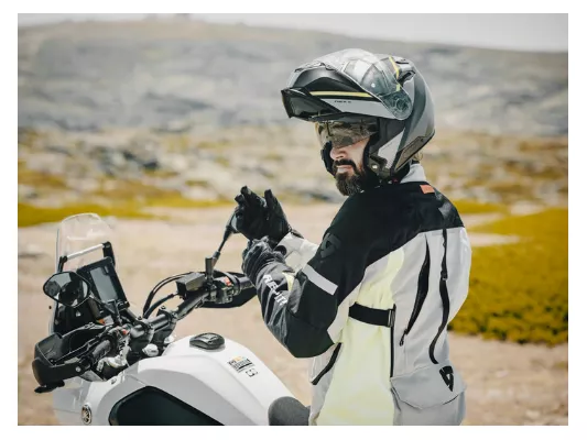 Moto kacige: Vaša zaštita i stil na motociklu